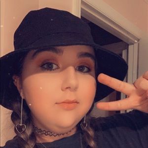 Meet your Posher, Allie